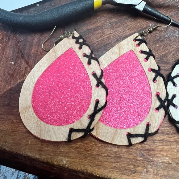 Handcrafted tear drop shaped hand stitched earrings, make your own - Picture 2 of 11
